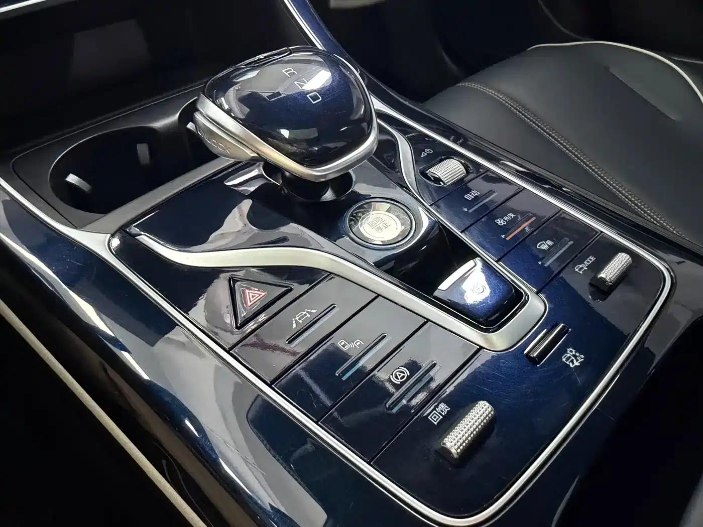 Qin PLUS 2021 EV 500KM Premium Edition — миниатюра 21