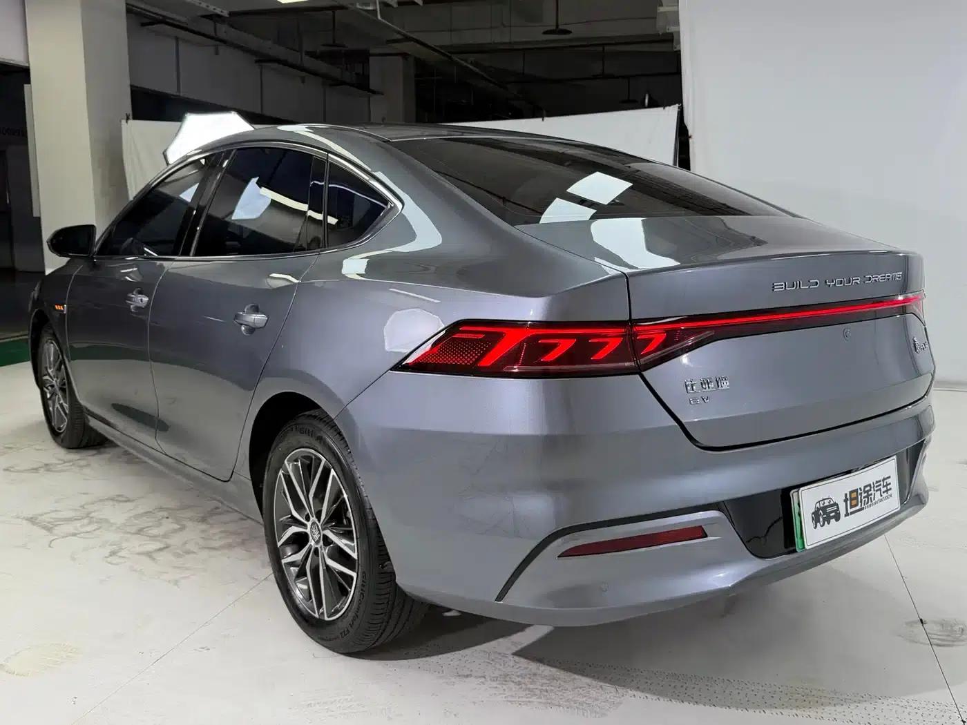 Qin PLUS 2021 EV 500KM Premium Edition — миниатюра 28