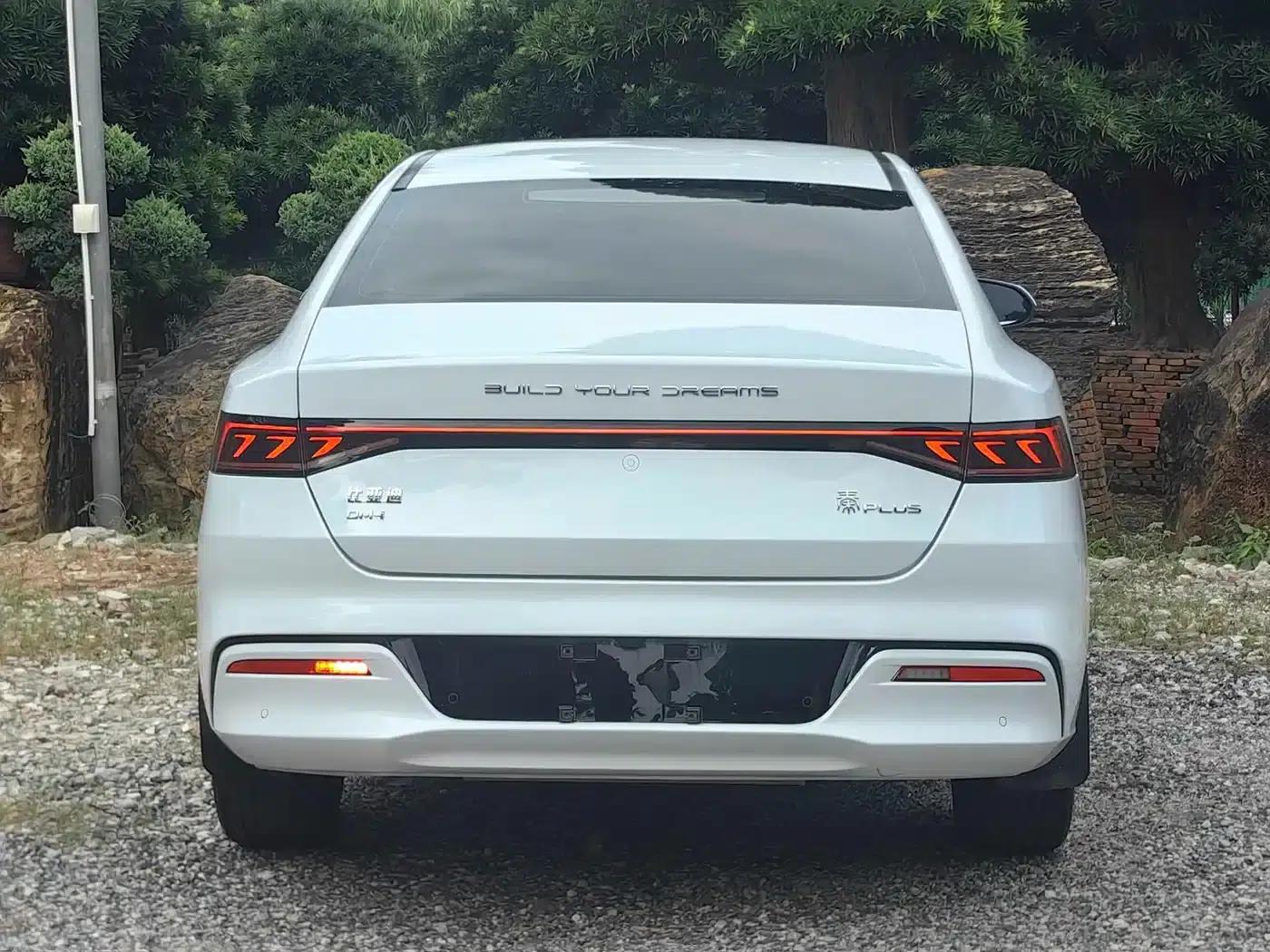 Qin PLUS 2023 Champion Edition DM-i 120KM Leading Model — миниатюра 6