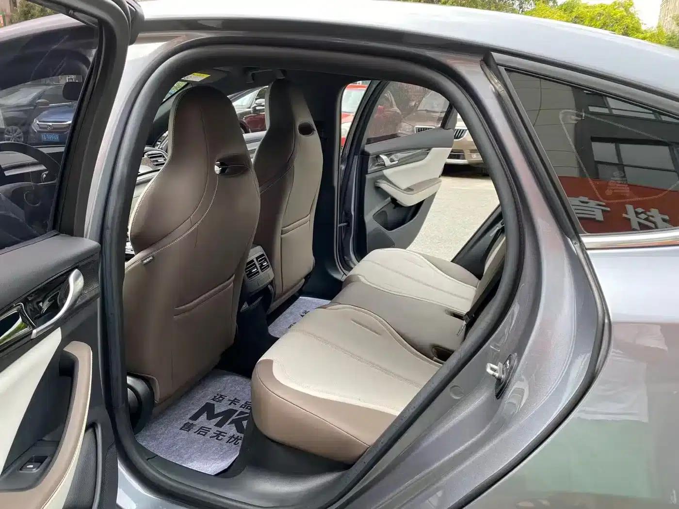 Qin PLUS 2024 Glory Edition DM-i 55KM Leading Model — миниатюра 10