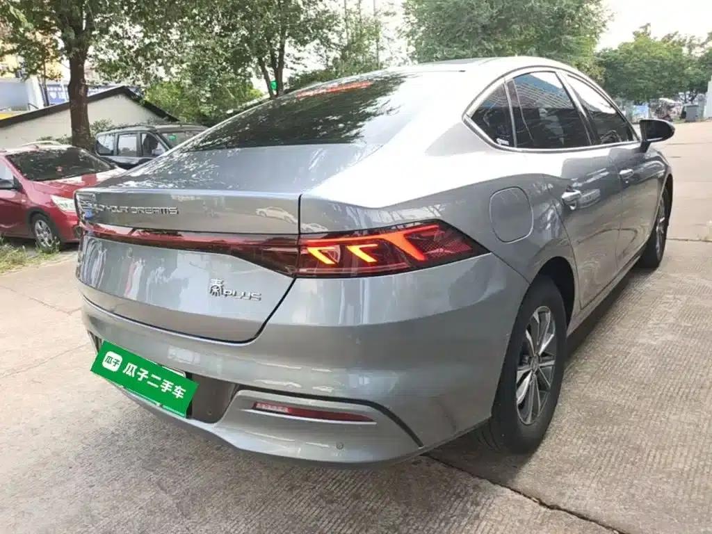 Qin PLUS 2021 DM-i 55KM Premium Edition — миниатюра 7