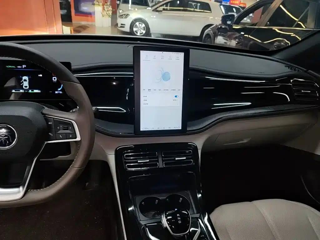 Qin PLUS 2024 Glory Edition DM-i 55KM Leading Model — миниатюра 13