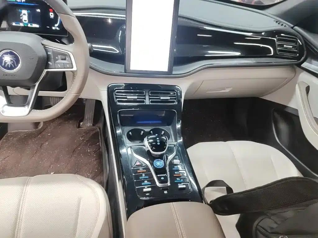 Qin PLUS 2024 Glory Edition DM-i 55KM Leading Model — миниатюра 14