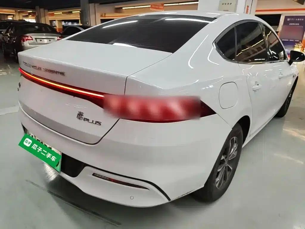 Qin PLUS 2024 Glory Edition DM-i 55KM Leading Model — миниатюра 7
