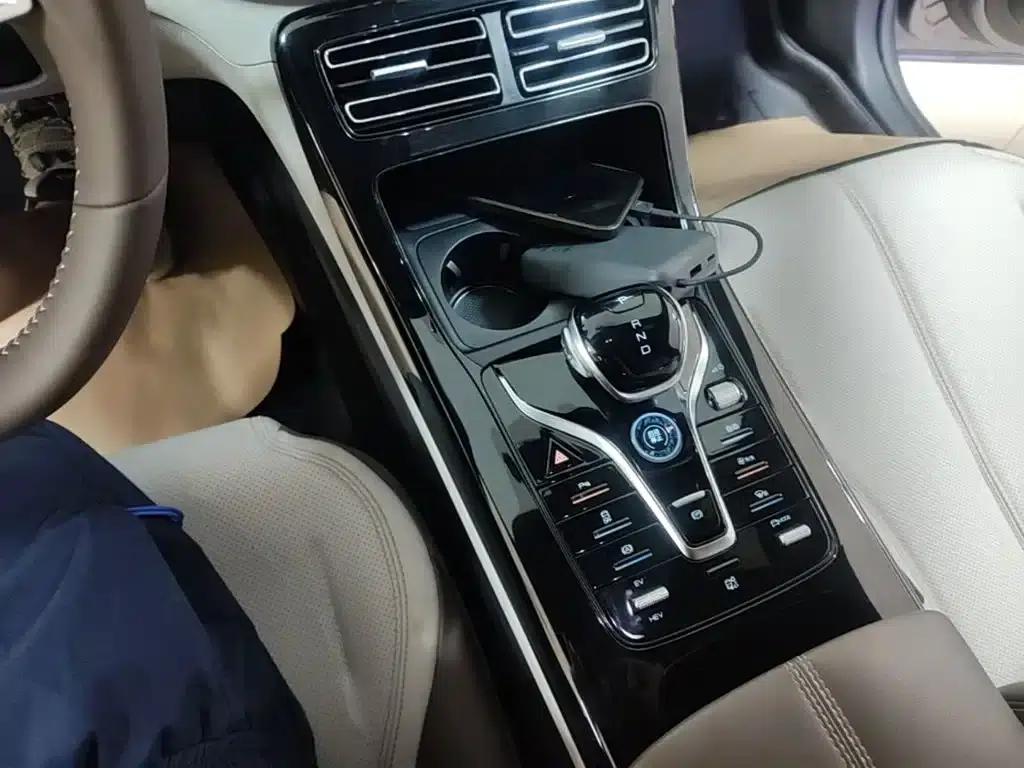 Qin PLUS 2024 Glory Edition DM-i 55KM Leading Model — миниатюра 14