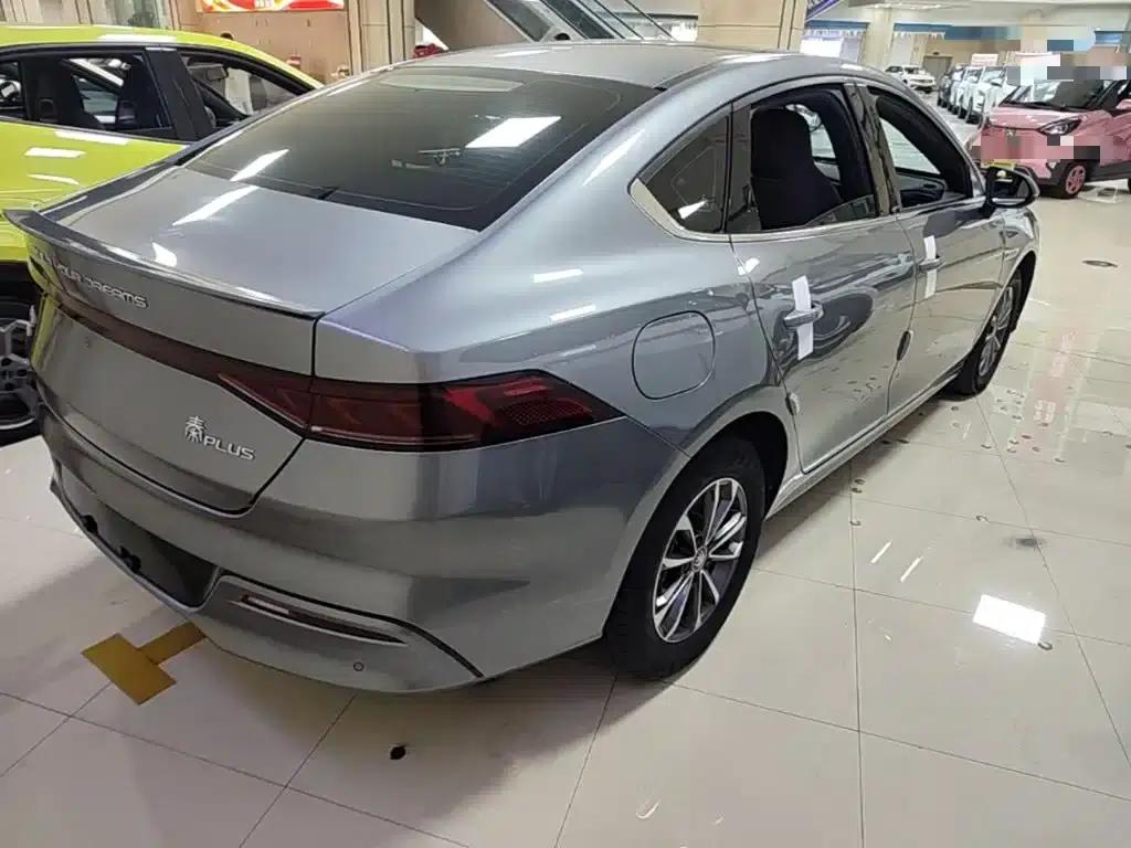 Qin PLUS 2024 Glory Edition DM-i 55KM Leading Model — миниатюра 7