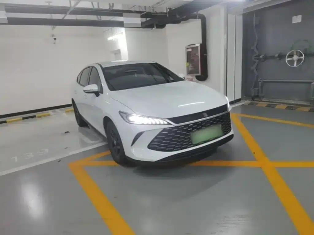 Qin PLUS 2025 DM-i Intelligent Driving Edition 55KM Leading Model — миниатюра 4