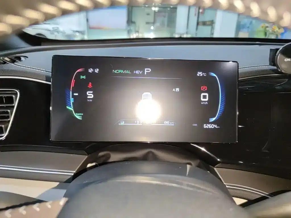 Qin PLUS 2023 Champion Edition DM-i 55KM Super Model — миниатюра 12