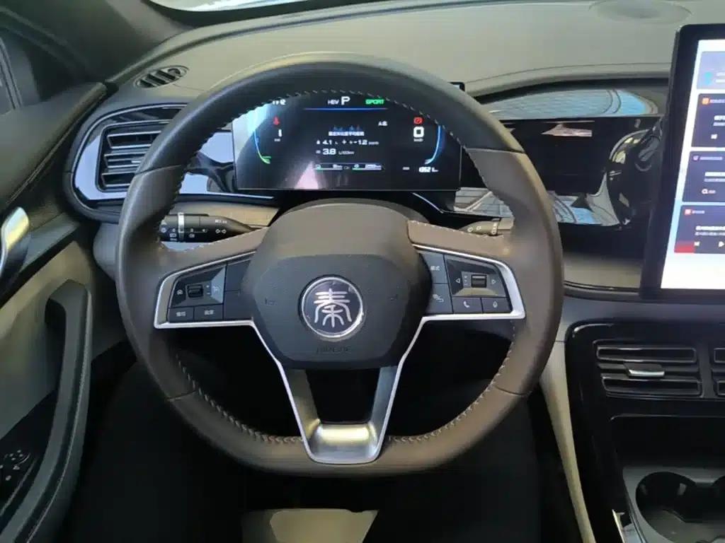Qin PLUS 2024 Glory Edition DM-i 55KM Leading Model — миниатюра 11