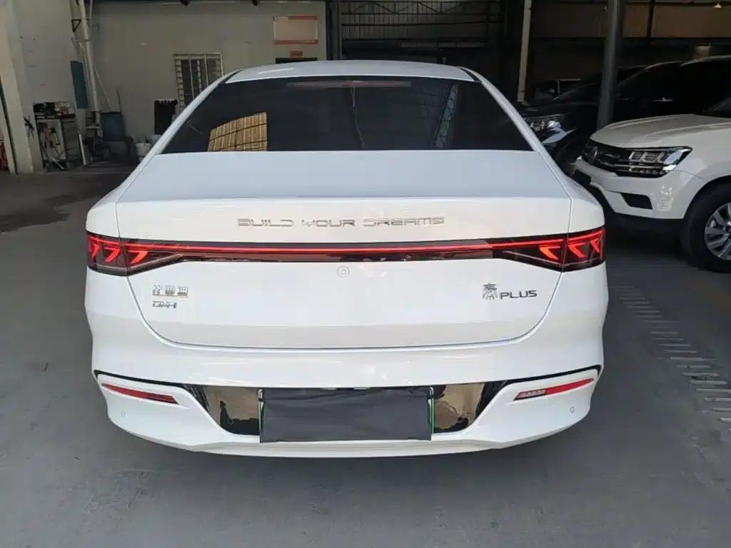 Qin PLUS 2024 Glory Edition DM-i 55KM Leading Model — миниатюра 6