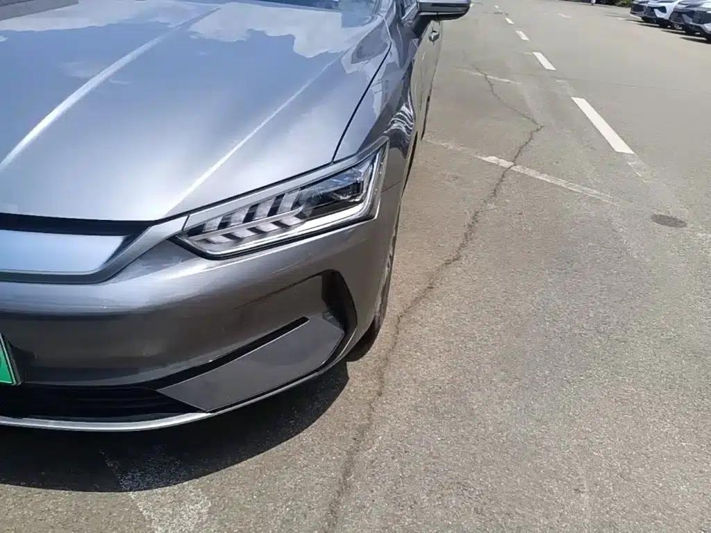 Qin PLUS 2021 EV 500KM Luxury Edition — миниатюра 24