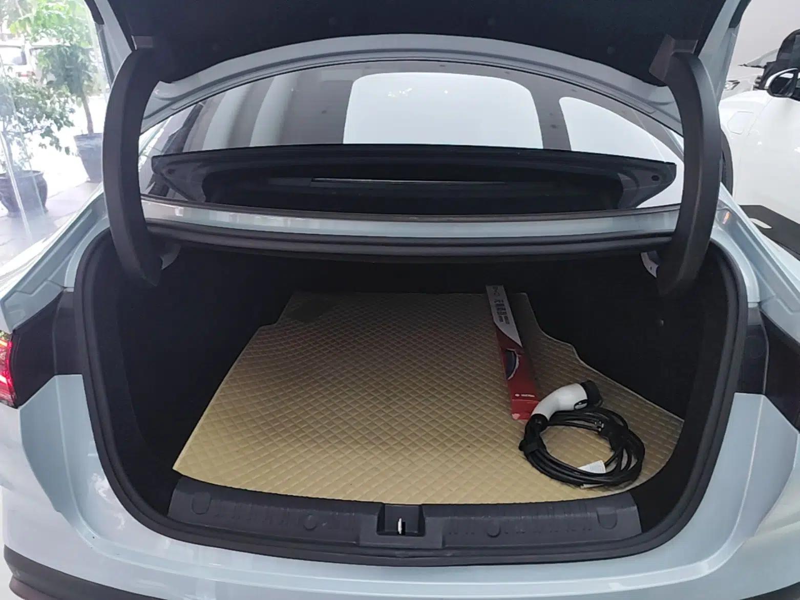 BYD Qin L 2024 DM-i 120KM Leading Model — миниатюра 22