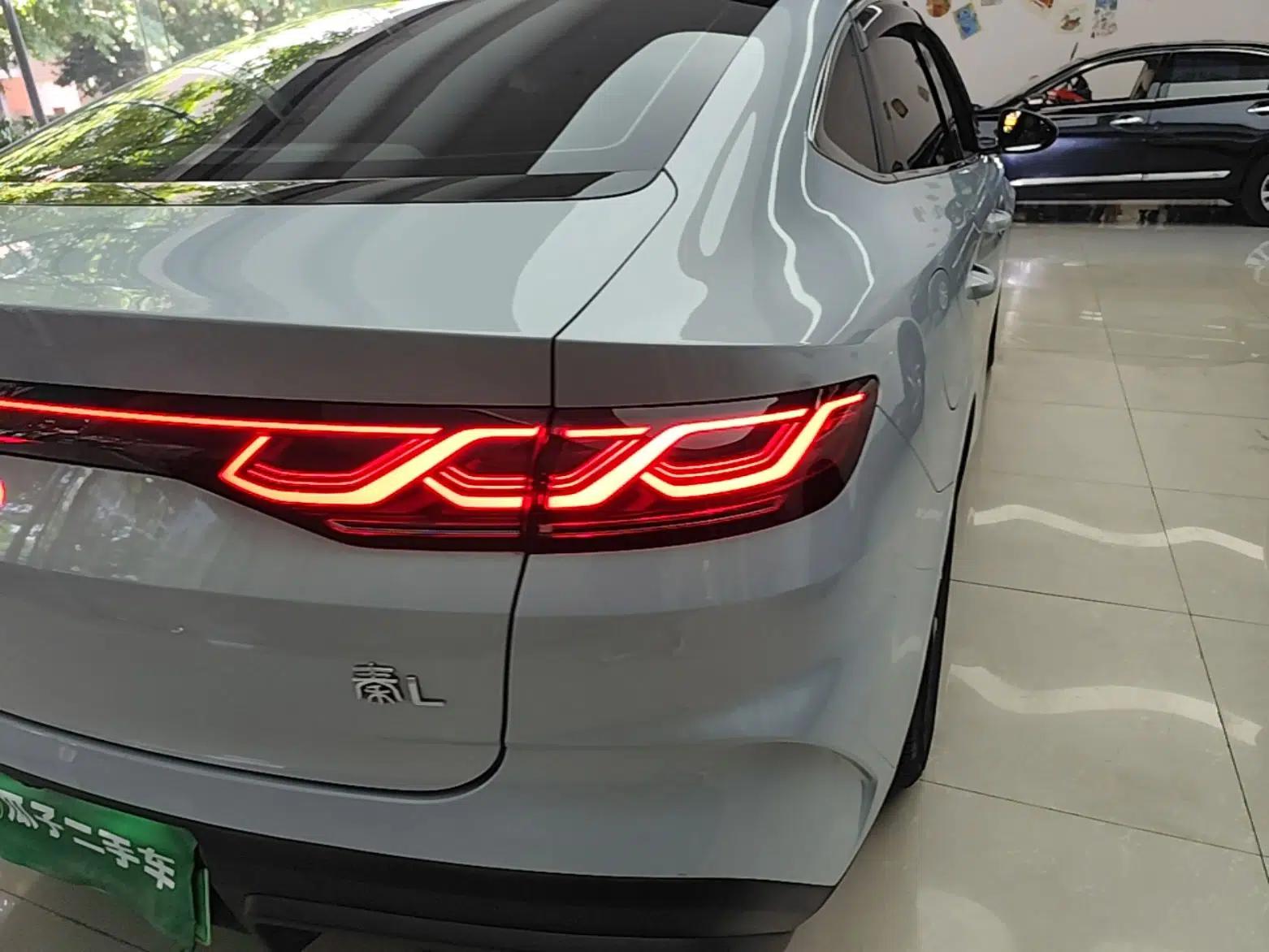 BYD Qin L 2024 DM-i 120KM Leading Model — миниатюра 9