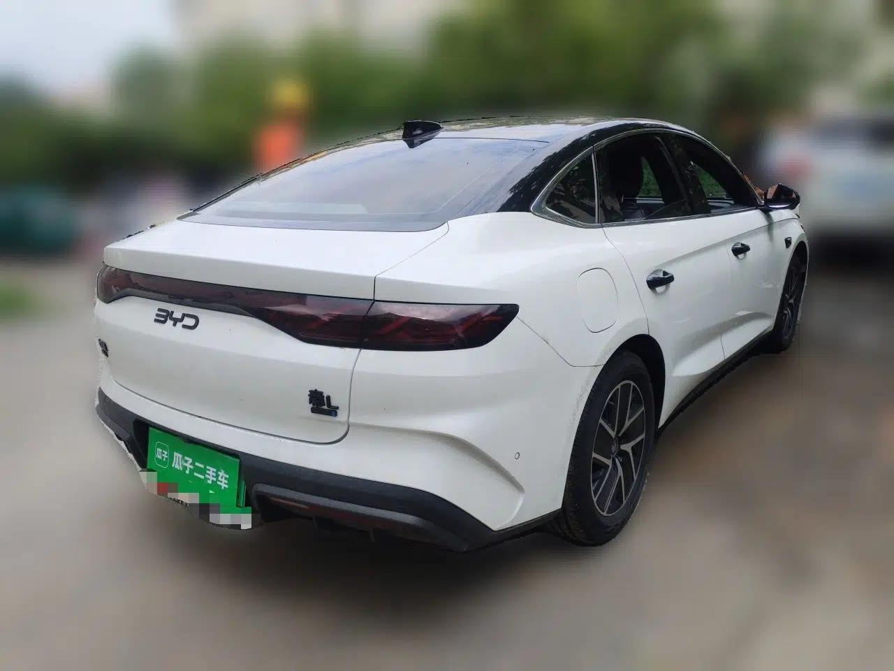 BYD Qin L 2025 DM-i Smart Drive 120KM Leading Model — миниатюра 6