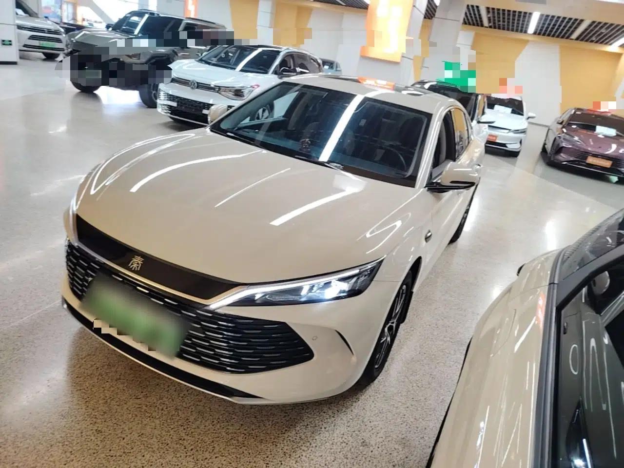 BYD Qin L 2026 Model DM-i 210KM Beyond Version — миниатюра 1