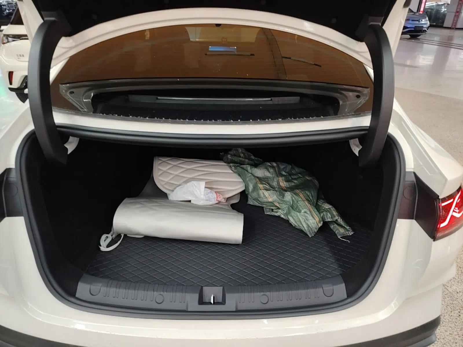 BYD Qin L 2026 Model DM-i 210KM Beyond Version — миниатюра 22