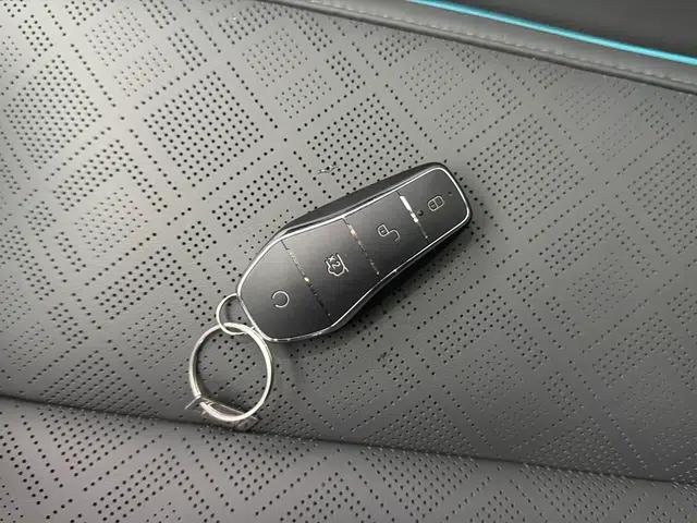 BYD Qin L 2025 EV 545KM Cloud Suspension Edition — миниатюра 32