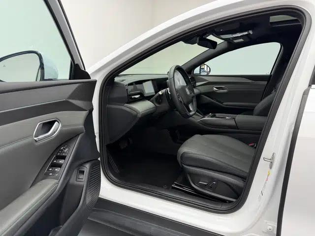 BYD Qin L 2025 EV 545KM Cloud Suspension Edition — миниатюра 35
