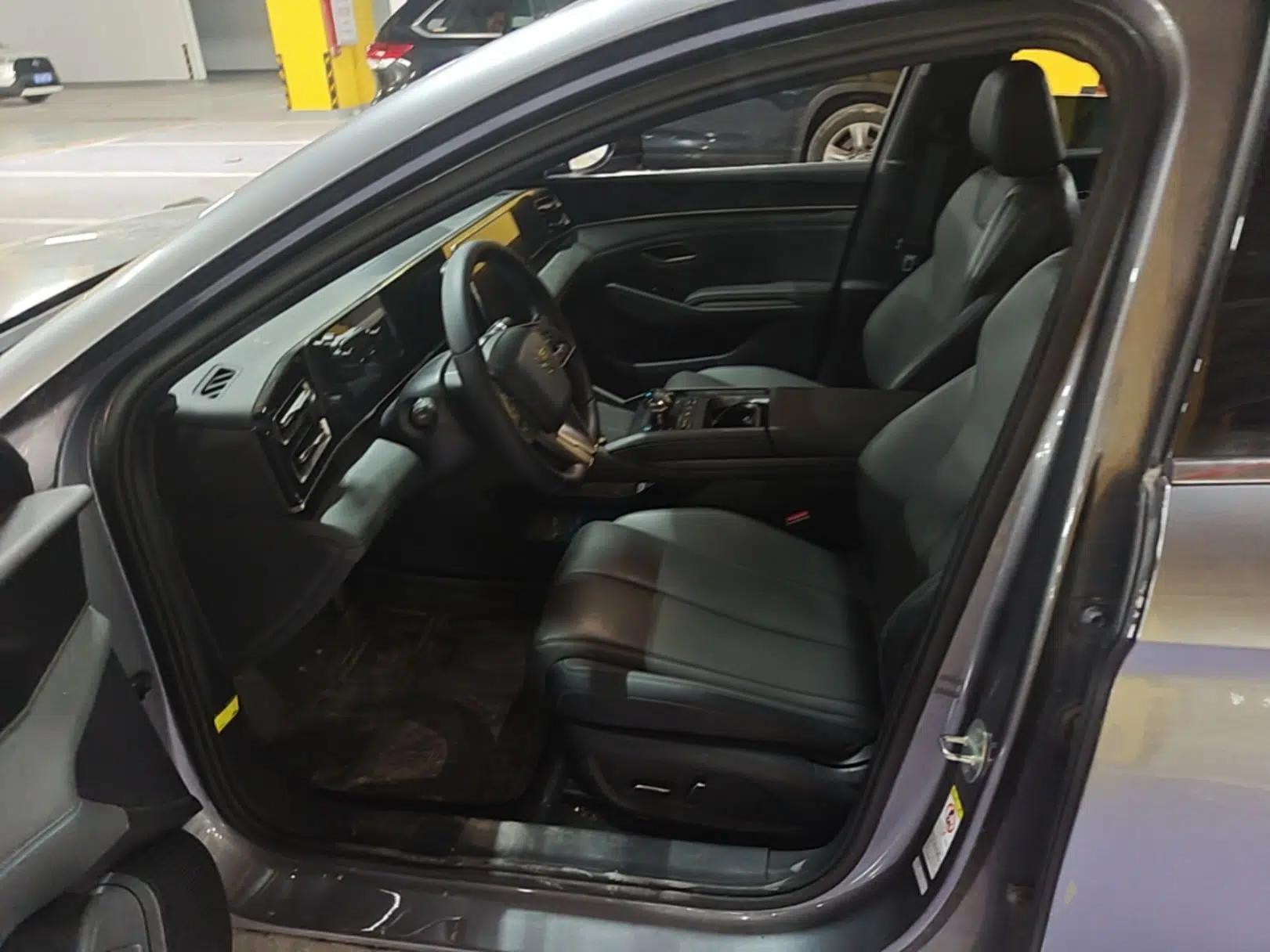 BYD Qin L 2024 DM-i 80KM Beyond Model — миниатюра 17