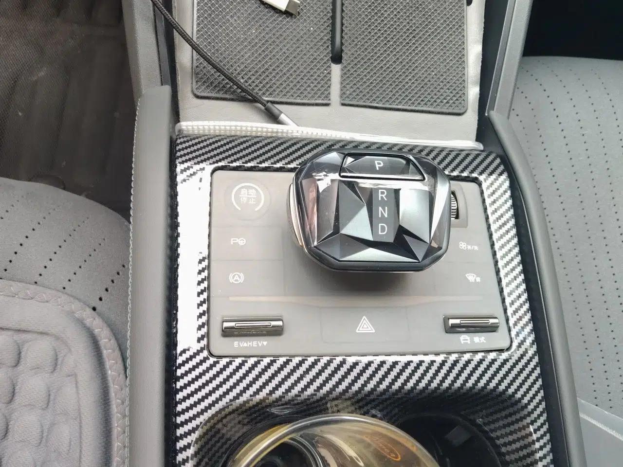 BYD Qin L 2025 DM-i Smart Drive 80KM Leading Model — миниатюра 14