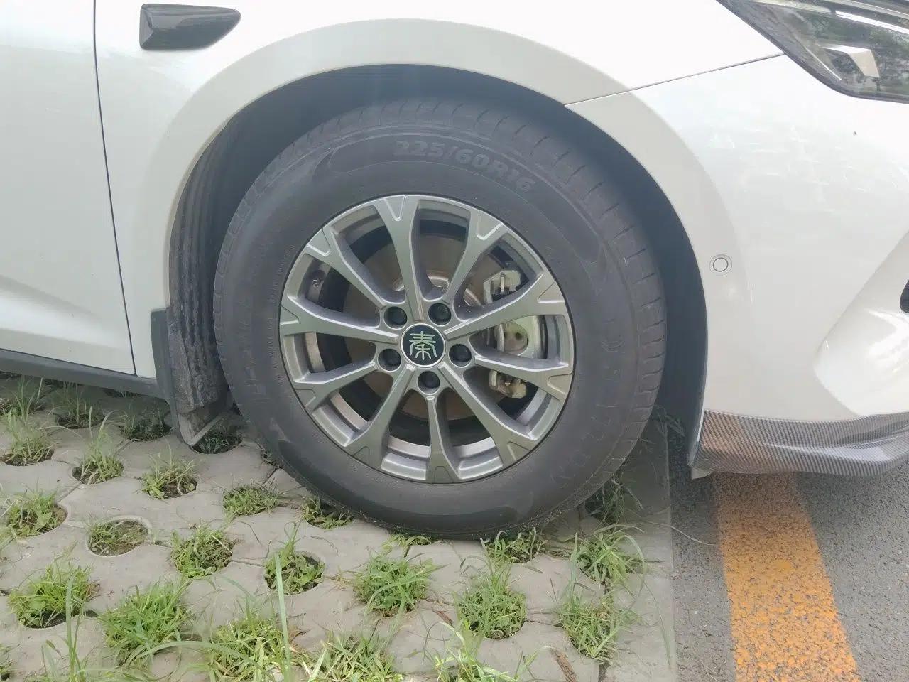 BYD Qin L 2025 DM-i Smart Drive 80KM Leading Model — миниатюра 8