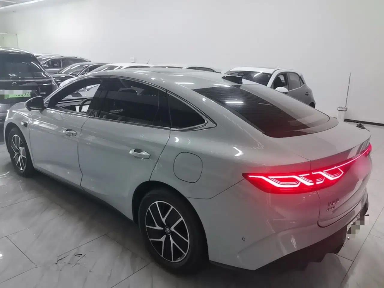 BYD Qin L 2025 DM-i Smart Drive 120KM Leading Model — миниатюра 4