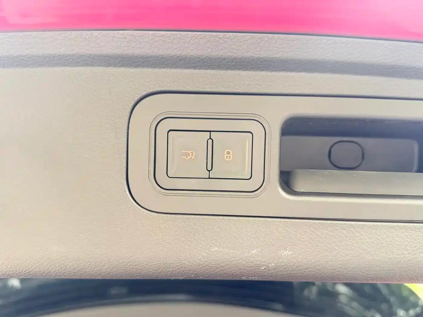 Tang New Energy 2021 DM 2.0T AWD Performance Premium Edition — миниатюра 13