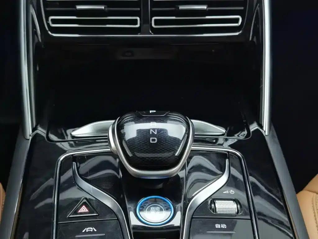 Tang New Energy 2023 DM-i Champion Edition 112KM Premium Model — миниатюра 13