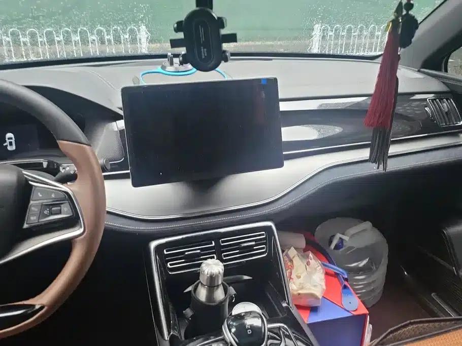 Tang New Energy 2021 DM-i 112KM Premium Edition — миниатюра 13