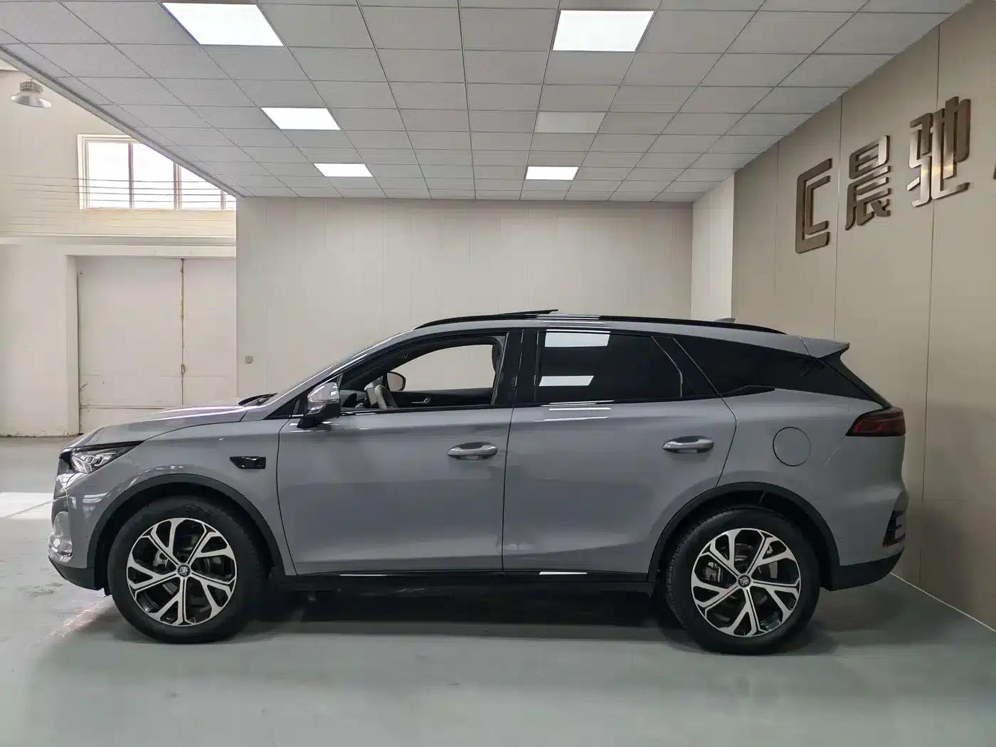 Tang New Energy 2025 DM-i 115KM Flagship Edition — миниатюра 8