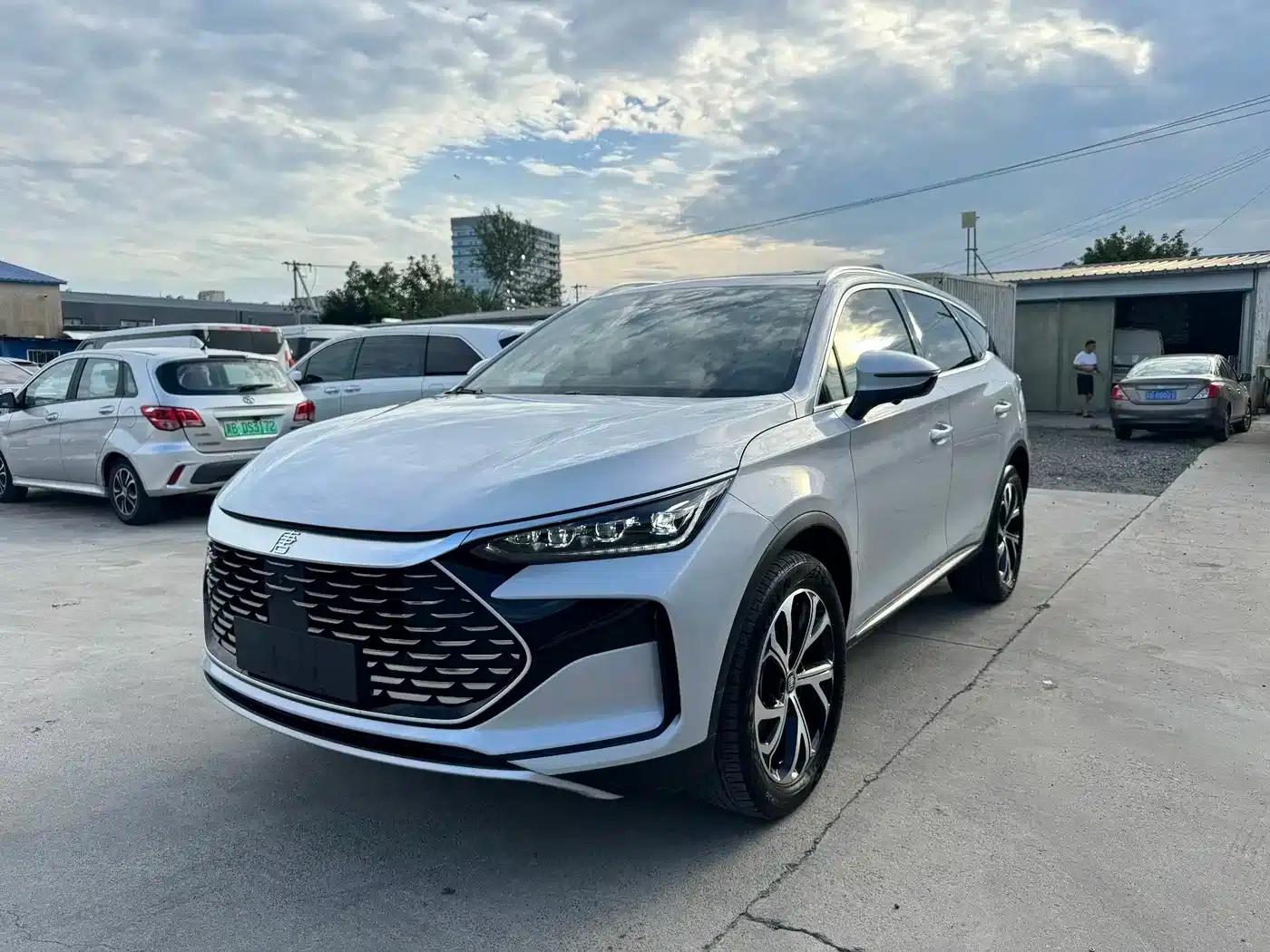 Tang New Energy 2024 DM-i Glory Edition 112KM Flagship Model — миниатюра 1