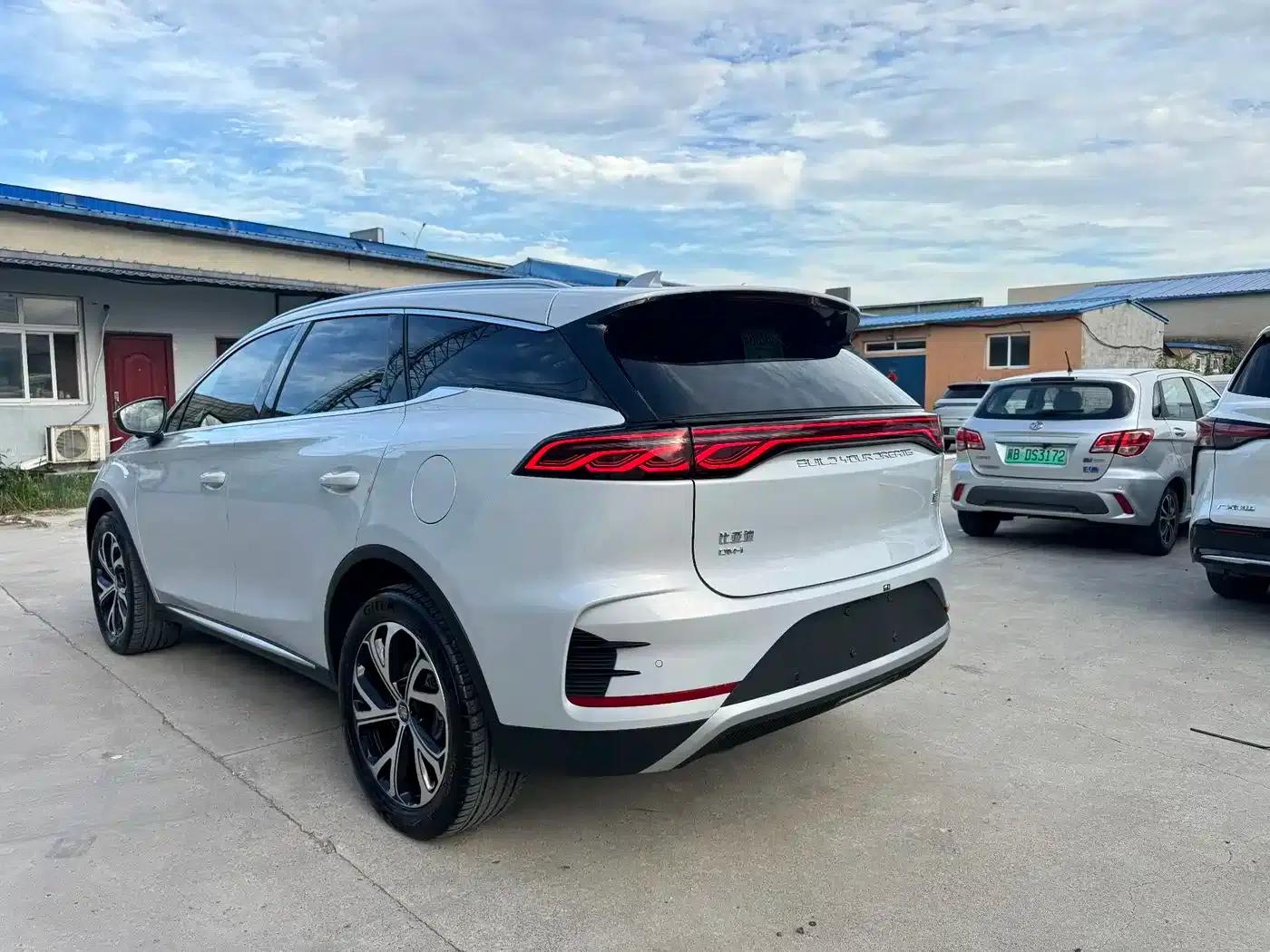 Tang New Energy 2024 DM-i Glory Edition 112KM Flagship Model — миниатюра 11