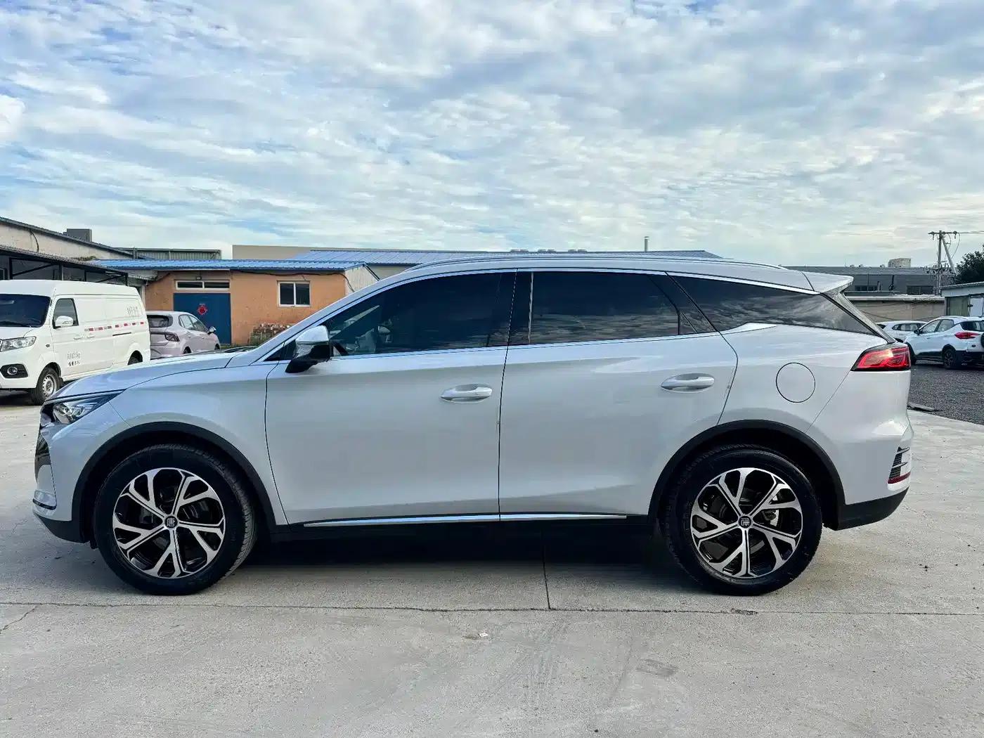 Tang New Energy 2024 DM-i Glory Edition 112KM Flagship Model — миниатюра 5