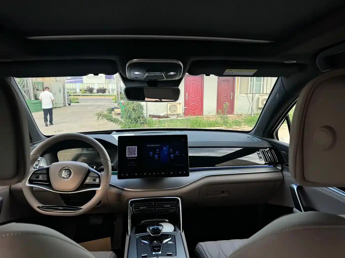 Tang New Energy 2024 DM-i Glory Edition 112KM Flagship Model — миниатюра 8