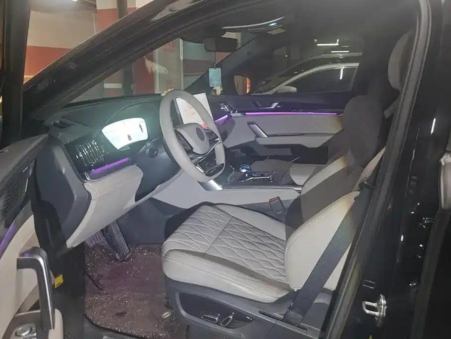 Tang New Energy 2025 DM-i 115KM Premium Edition — миниатюра 9