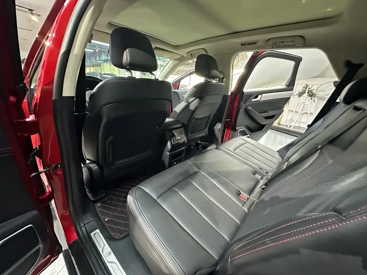 Tang New Energy 2018 DM 2.0T All-Wheel Drive Intelligent Connectivity Enjoyment Edition 7-Seater National V Emission Standard — миниатюра 15