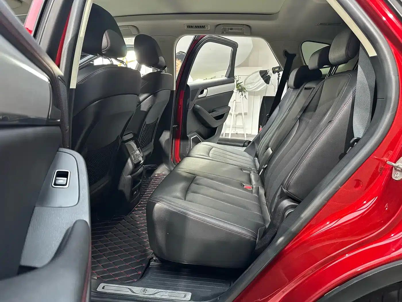 Tang New Energy 2018 DM 2.0T All-Wheel Drive Intelligent Connectivity Enjoyment Edition 7-Seater National V Emission Standard — миниатюра 16