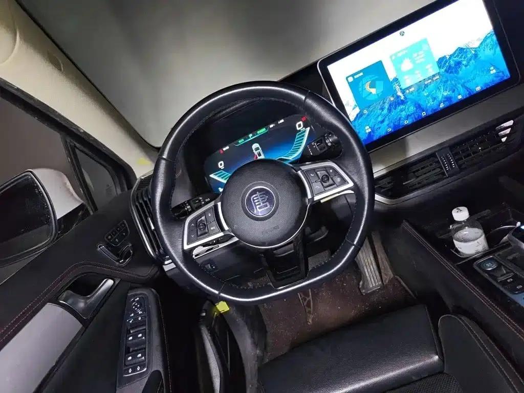 Tang New Energy 2019 EV600D AWD Intelligent Genesis Edition — миниатюра 3