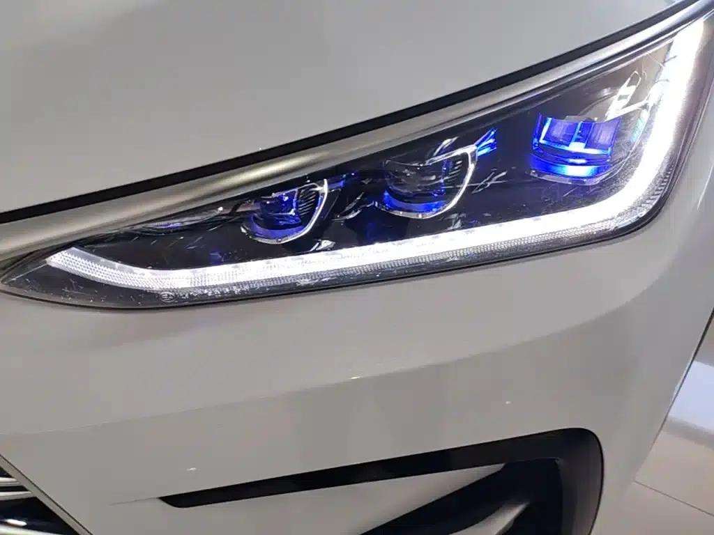 Tang New Energy 2021 DM-i 112KM Premium Edition — миниатюра 24