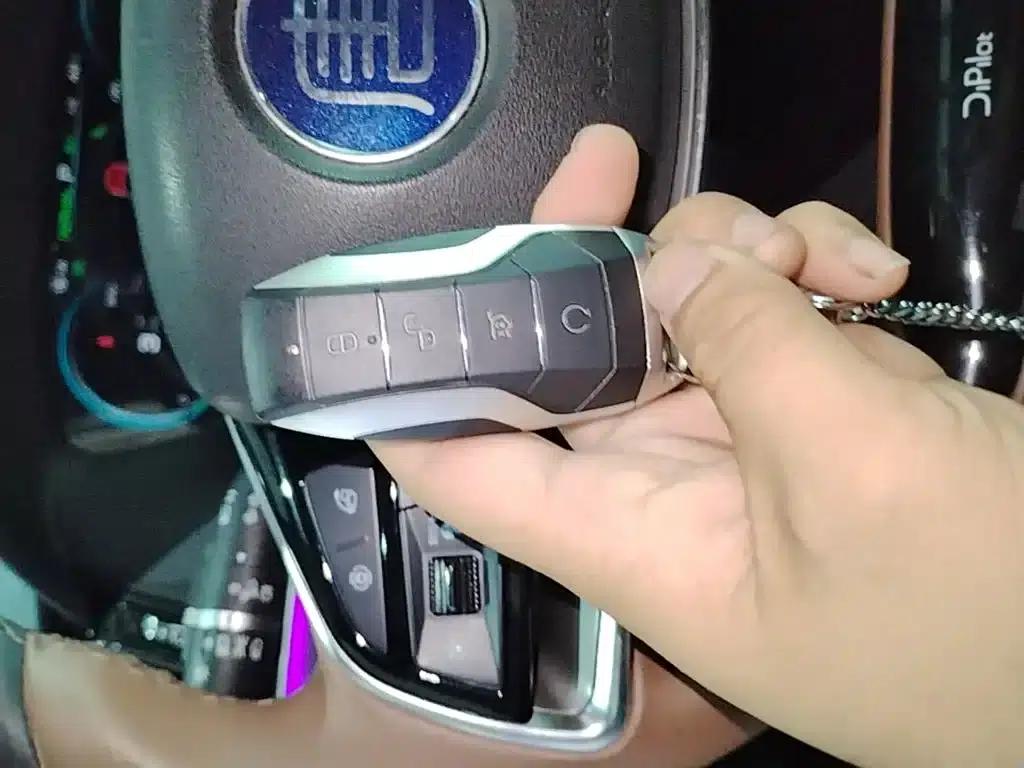 Tang New Energy 2021 DM-i 112KM Premium Edition — миниатюра 9