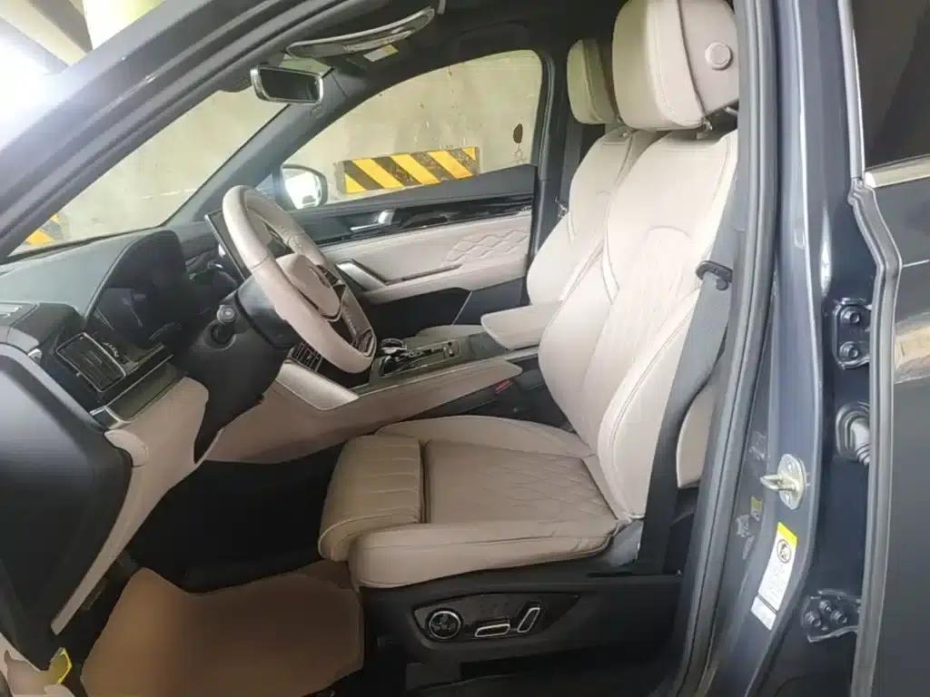 Tang New Energy 2024 DM-p Champion Edition 215KM Four-Wheel Drive Flagship Model — миниатюра 15