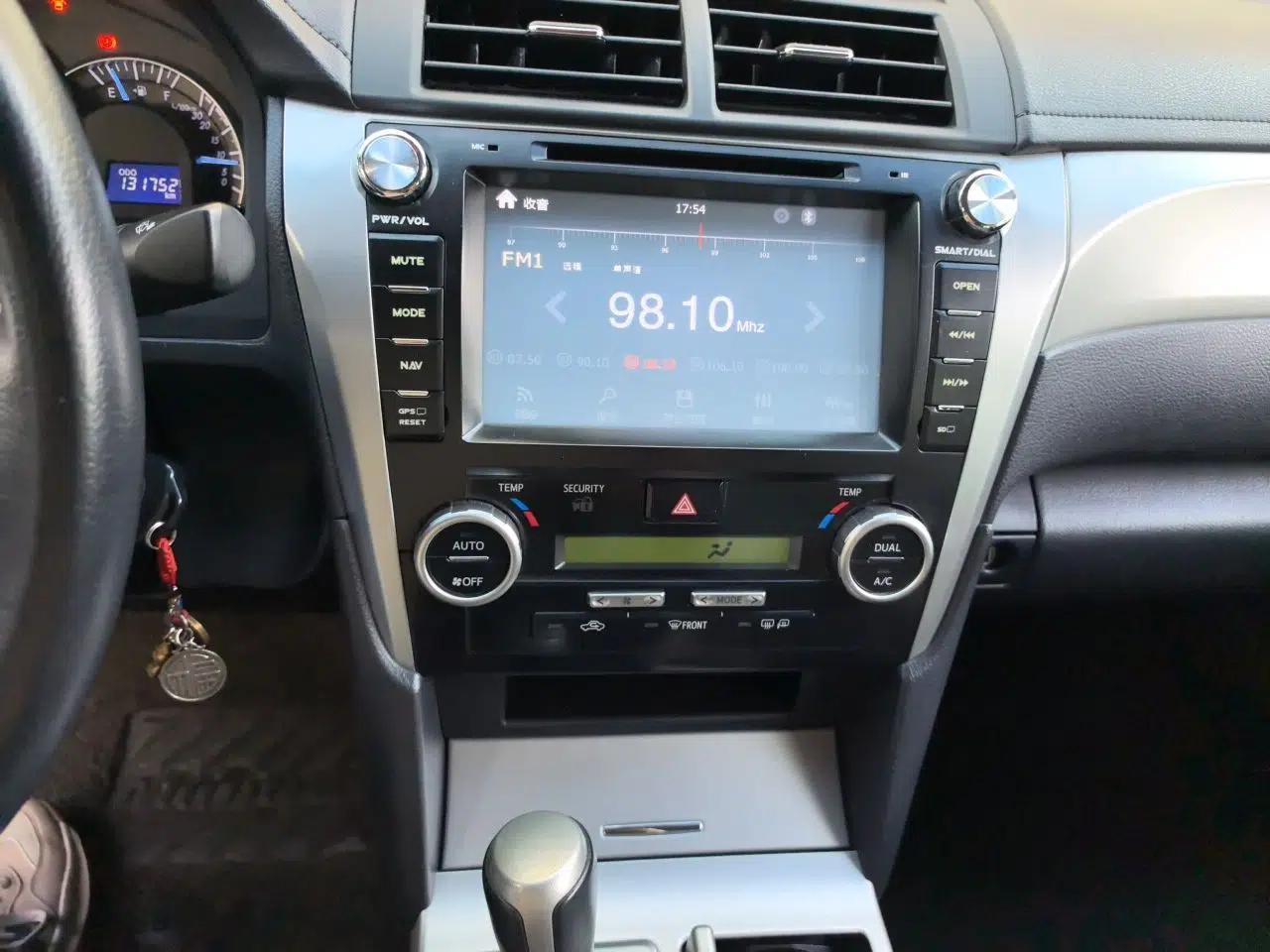Toyota Camry 2012 Junrui 2.0S Radiant Edition — миниатюра 13