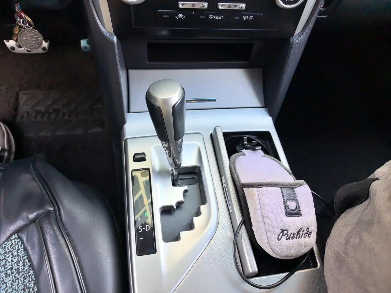 Toyota Camry 2012 Junrui 2.0S Radiant Edition — миниатюра 14