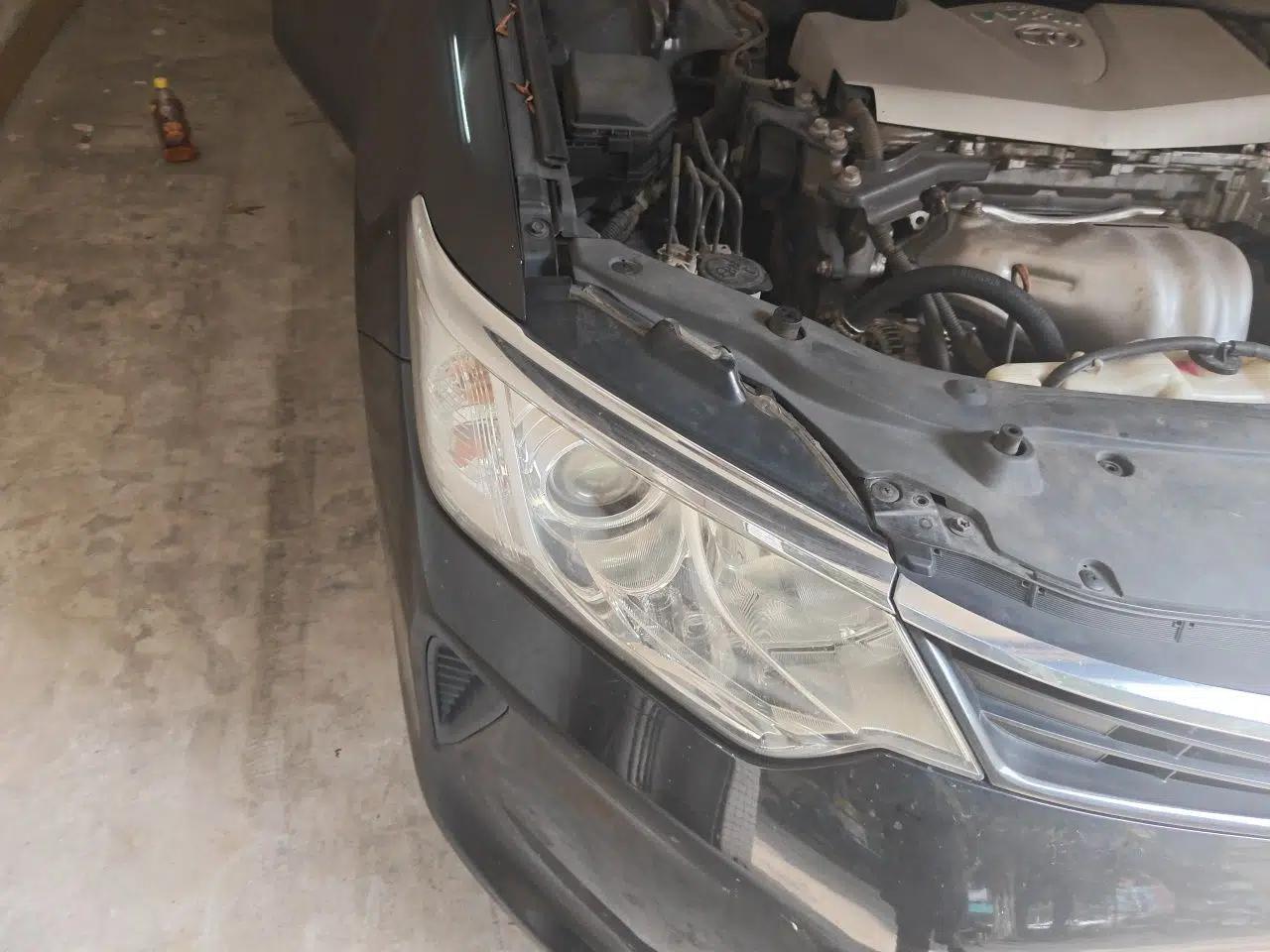 Toyota Camry 2016 2.0E 10th Anniversary Elite Edition — миниатюра 7