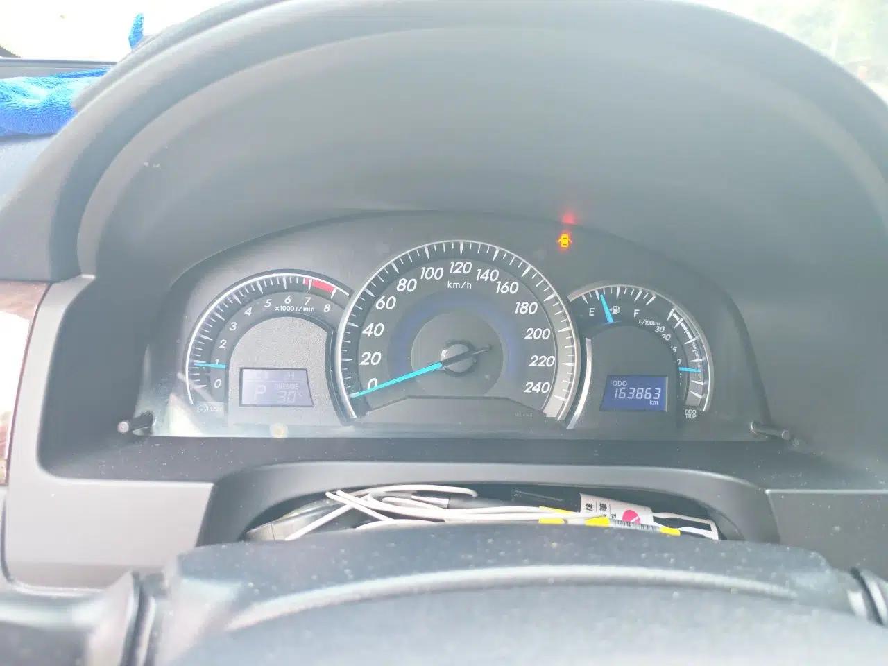 Toyota Camry 2015 2.0E Elite Edition — миниатюра 11