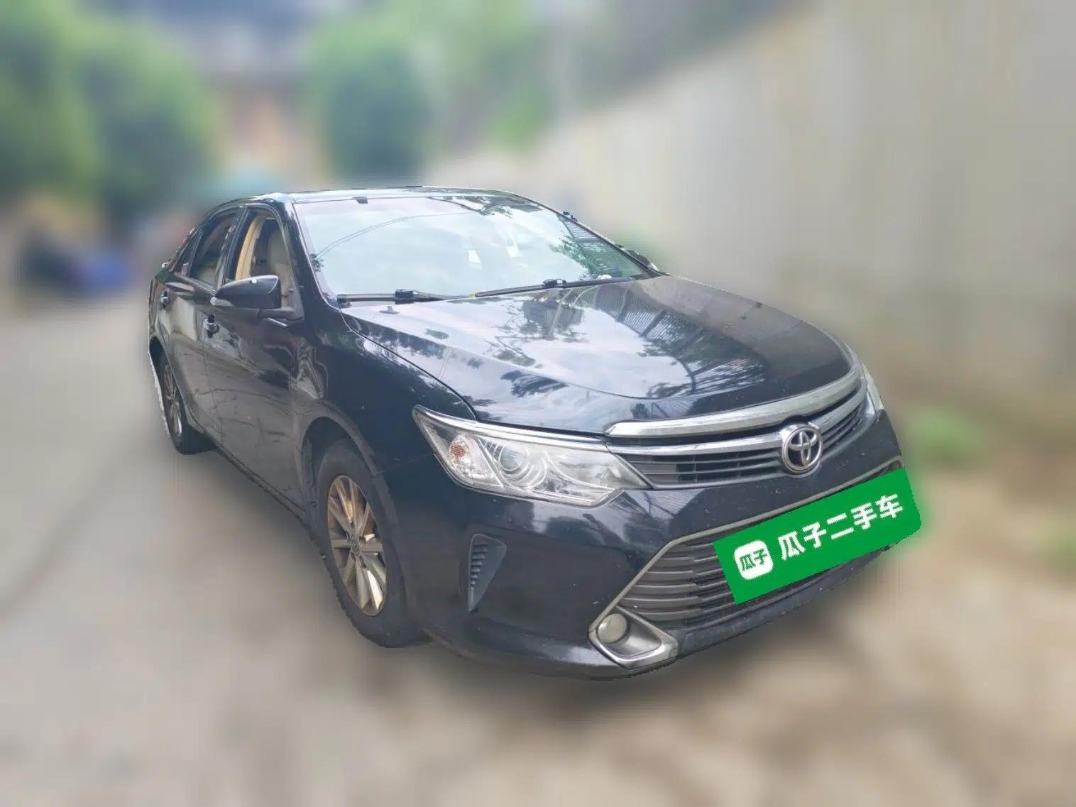 Toyota Camry 2015 2.0E Elite Edition — миниатюра 3