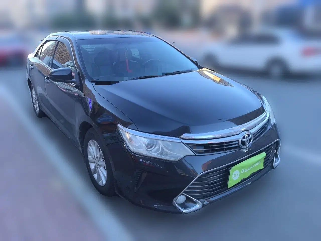 Toyota Camry 2015 2.0G Premier Edition — миниатюра 3