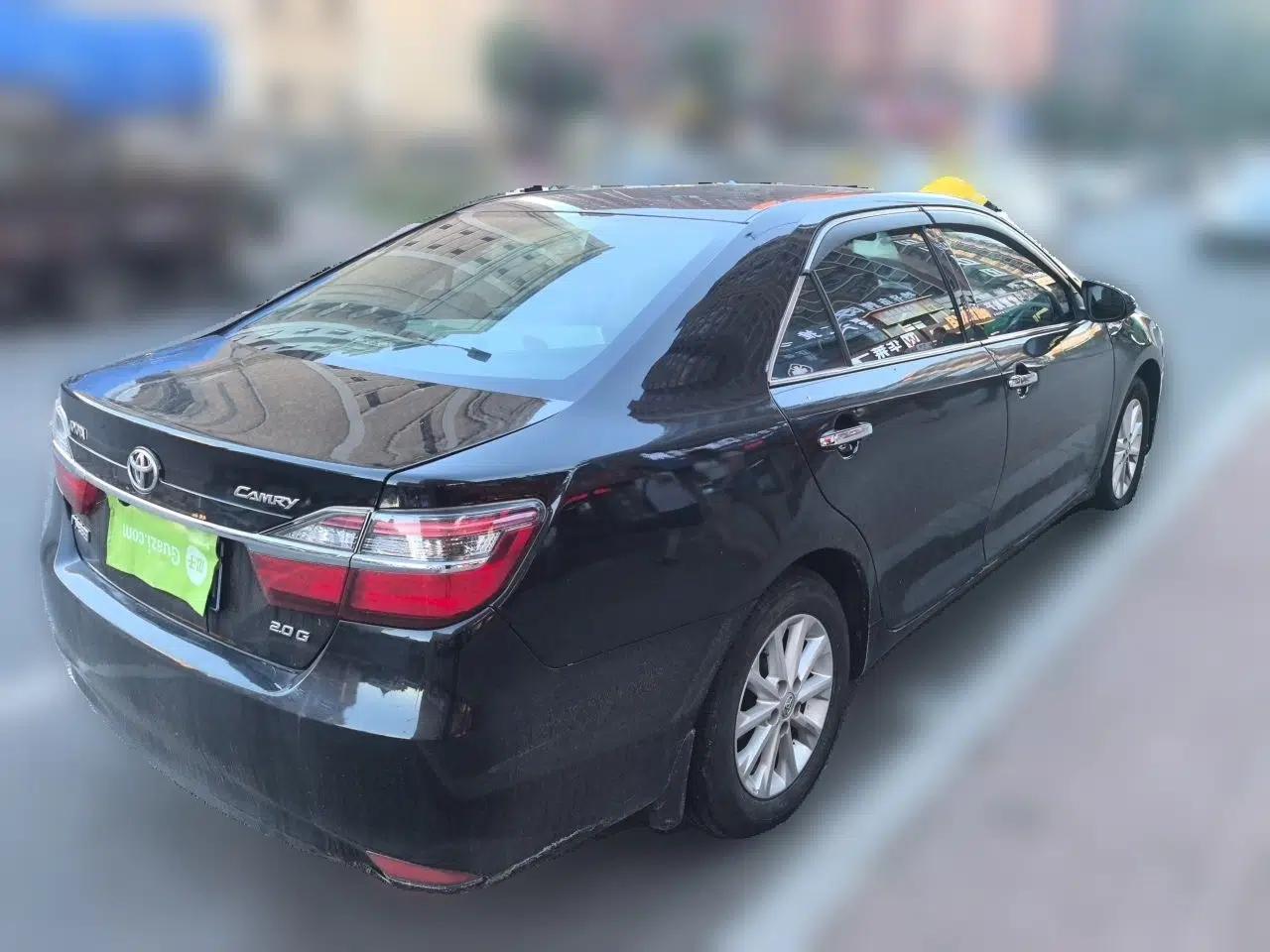 Toyota Camry 2015 2.0G Premier Edition — миниатюра 6