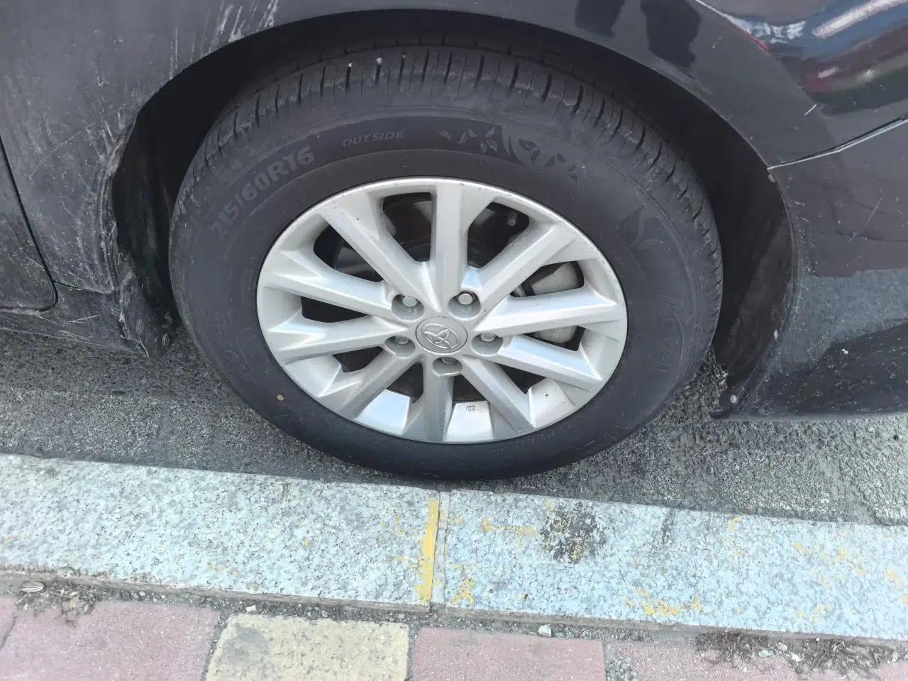 Toyota Camry 2015 2.0G Premier Edition — миниатюра 8