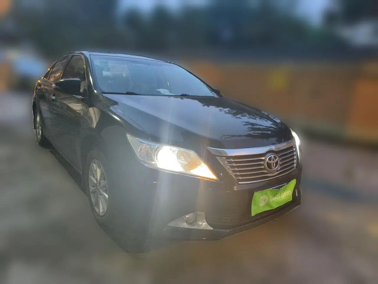 Toyota Camry 2013 2.0G Comfort Edition — миниатюра 3